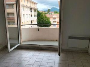 Beau 3 pièces très lumineux 67m2 + balcon+ parking