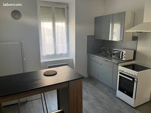 A louer appartement meublé T1 LIVRON SUR DROME