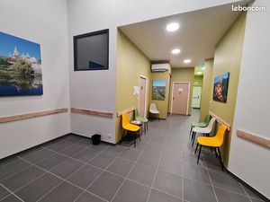 Local Pro/Bureau 57m² Divisible en 2 - Axe Passant & Grand Parking - Coulounieix-Chamiers 