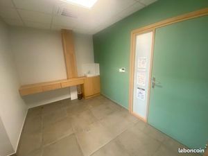 Location mi temps salles soins / bureau …