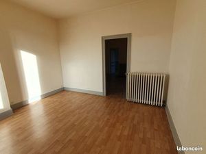 Maison de ville - 87 m2 - 5 pcs - 3ch - Jardin 360 m2 + portail