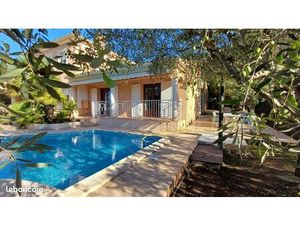 Studio meublé avec terrasse et piscine – Valescure / Saint-Raphaël