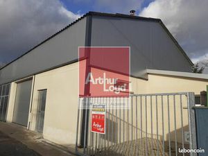 Local d'activité 106 m²