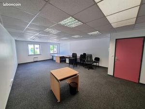 Bureau meublée ZONE FRANCHE URBAINE