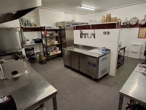 Restaurant  épicerie  traiteur à vendre