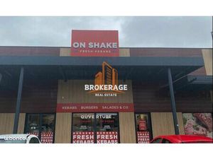 Local commercial 277 m²