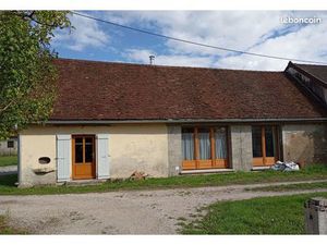 MAISON de village avec JARDIN