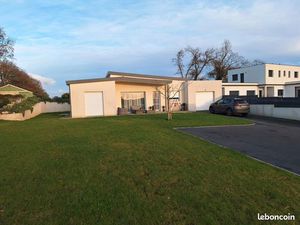 Maison à louer Plogastel St Germain