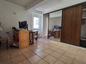 Appartement F3 à rénover + atelier  centre Drap