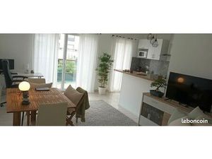 Appartement lumineux 3pièces 59m2 + balcon + parking quartier MOULIN GALANT proche RER