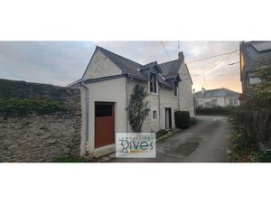 Maison de ville 2 chambres centre Murs Erigné