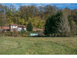 Terrain plat d'un peu plus de 14 ares