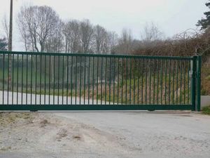 Terrain dd stockage a louer