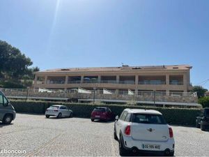 Appartement avec grande terrasse