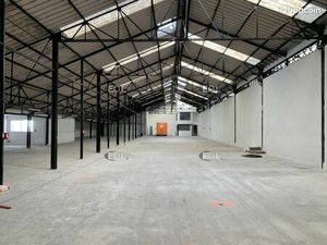 Local d'activité 1 957 m²
