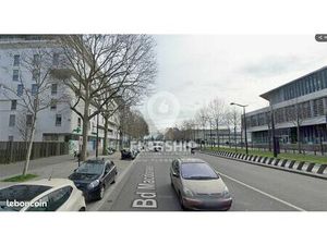 Boutique 71 m² PARIS