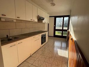 Appartement T3 de 65 82 m2 rénové