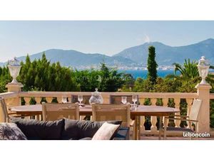 Villa 5 pièces 144 m²