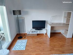 Studio meublé balcon vandoeuvre