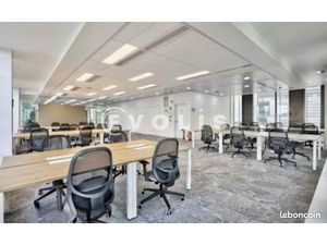 Bureaux 695 m²