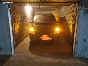 Spacieux garage fermé secteur piscine de Rumilly