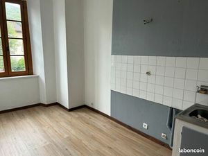 Deux pièces à Encausse les Thermes