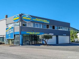 Garage automobile  garage 375 m² SIGEAN