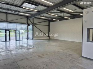 Local commercial 291 m²