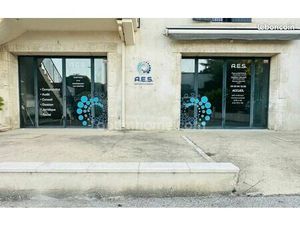 Local commercial 120 m²