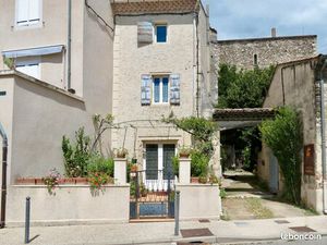 Grande maison de village atypique