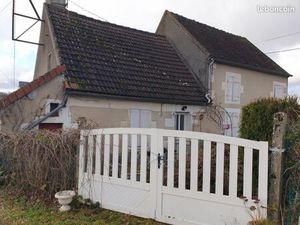 Maison individuelle à vendre avec son jardin clôturé plus un terrain non attenant et aussi