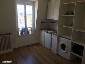 Studio 15m2 Garibaldi refait meublé Saint Ouen