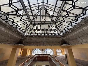 Local commercial 640 m² REIMS