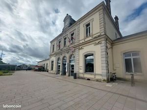 Local d'activité 180 m²