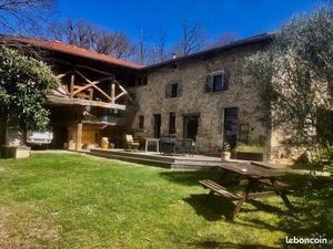 Maison coup de cœur à la campagne – 140 m² rénovés avec charme et éco-conscience – Terrain