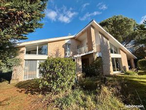 Maison 6 pièces 136 m²