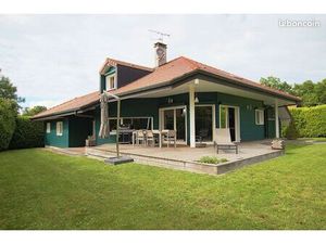 Villa 7 pièces 195 m²