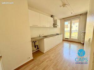 Appartement 3 pièces 115 m²