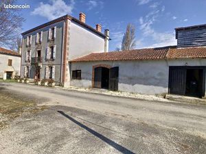 Maison 11 pièces 310 m²