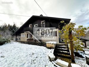 Maison 8 pièces 206 m²