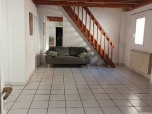 Maison de ville avec garage  cave et terrasse