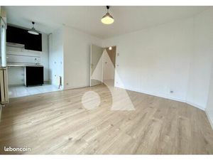 Studio 1 pièce 27 m²