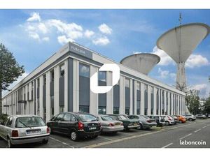 Bureaux 1 694 m²