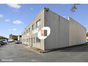 Local d'activité 176 m²