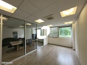 Local d'activité 1 428 m²