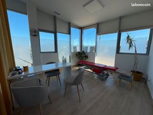 Bureau pour professionnel de santé