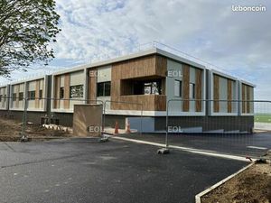 Local d'activité 1 650 m²