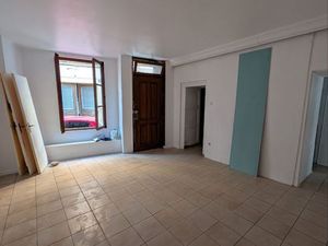 F2 46m2 Hyper-centre