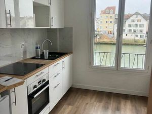 Grand 2 pièces face Marne au calme centre gare