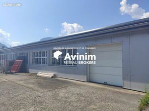 Local 357 m² Cluses